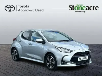Used Toyota Yaris Design 116 HP (85 kW) 2024 Silver Hatchback