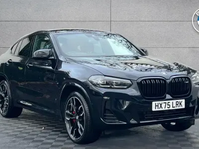 Gebraucht BMW X4 M Sport 360 PS (264 kW) 2025 Schwarz SUV