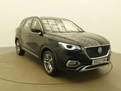 Używany MG HS Excite 162 KM (119 kW) 2023 Czarny SUV