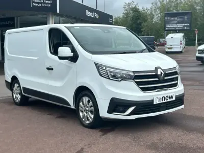 Used Renault Trafic 130 HP (95 kW) 2023 White MPV