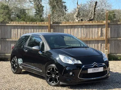 Używany Citroën DS3 2013 Czarny Hatchback