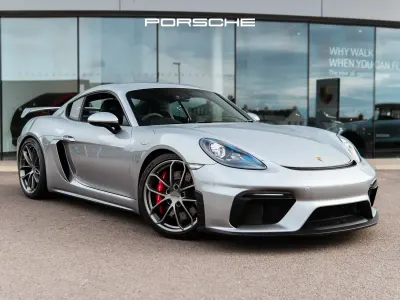 Usado Porsche 718 Cayman 420 CV (308 kW) 2022 Plateado Coupe