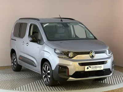 Used Citroën Berlingo 130 HP (95 kW) 2024 Grey MPV