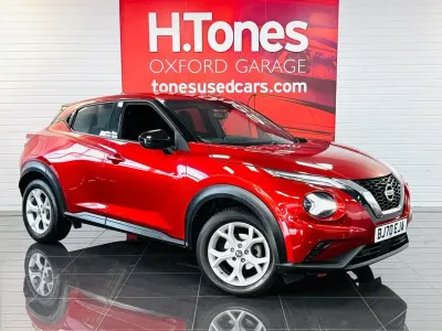 Used Nissan Juke N-Connecta 114 HP (83 kW) 2020 Red SUV