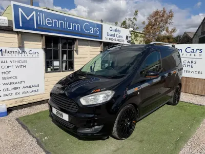Used Ford Transit Courier Trend 95 HP (69 kW) 2015 Black Van