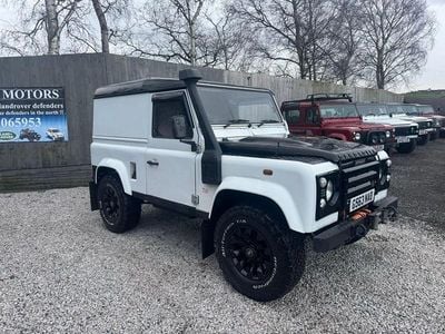 Used Land Rover Defender 111 HP (81 kW) 1989 White SUV