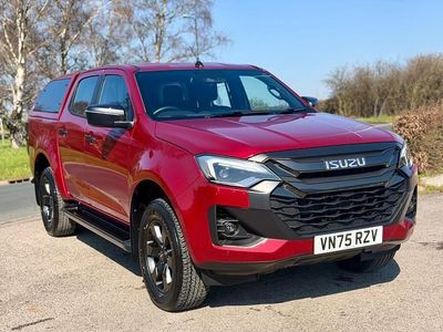 New Isuzu D-Max 2025 Red Pickup