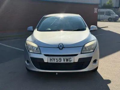 Used Renault Mégane Expression 2010 Silver Hatchback