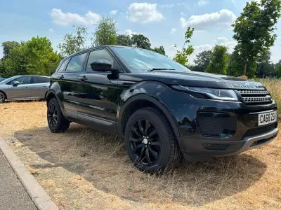 Used Land Rover Range Rover evoque SE 150 HP (110 kW) 2018 Black Estate
