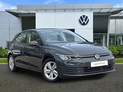Begagnad VW Golf VIII Life 147 HK (108 kW) 2024 Grå Halvkombi