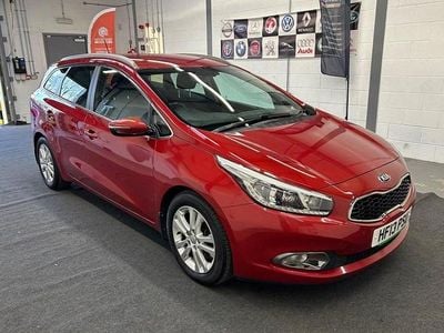 Used Kia Ceed Sportswagon 126 HP (92 kW) 2013 Red Estate