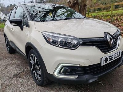 White Used 2019 Renault Captur Iconic SUV | £8,250 (Fair price)