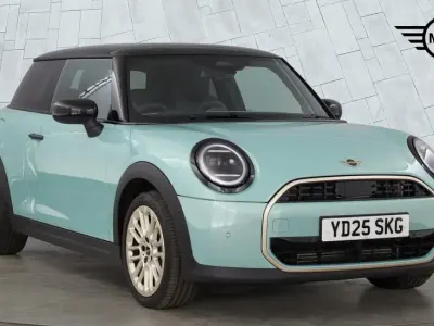 Used Mini Cooper Hatch 113 kW (154 HP) 2025 Green Hatchback