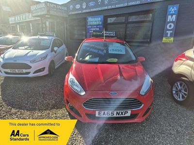 Used Ford Fiesta Titanium 2015 Red Hatchback