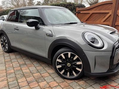 Used 2023 Mini Cooper Level 3 Hatchback | £15,795 (Fair price)
