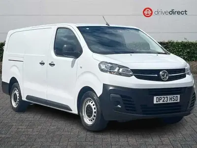 Używany Vauxhall Vivaro S 100 KM (73 kW) 2023 Biały Minivan