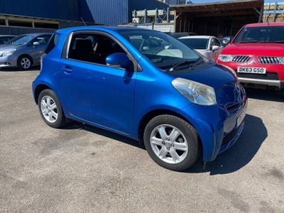 Toyota iQ