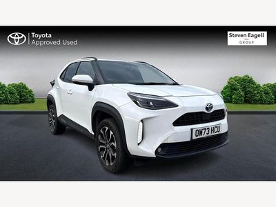 Used Toyota Yaris Hybrid Design 2024 White Hatchback