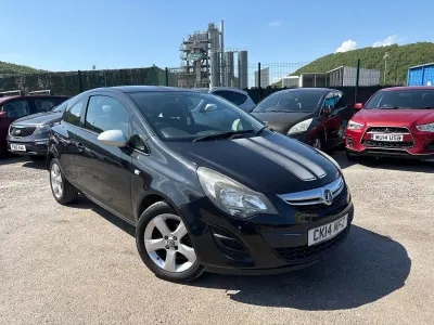 Used Vauxhall Corsa 65 HP (47 kW) 2014 Black Hatchback