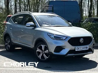 Usado MG ZS Excite 106 HP (77 kW) 2023 Prateado SUV
