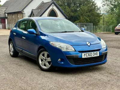 Used Renault Mégane III Dynamique 110 HP (80 kW) 2010 Blue Hatchback