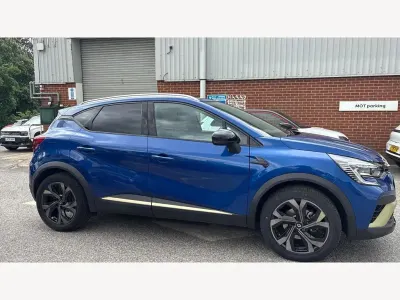 Used Renault Captur Engineered 142 HP (104 kW) 2023 Id metallic  iron blue  SUV