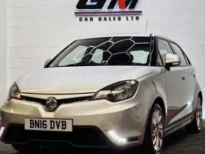 Used MG MG3 106 HP (77 kW) 2016 Silver Hatchback