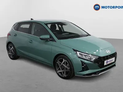 Used Hyundai i20 Premium 101 HP (74 kW) 2025 Green Hatchback