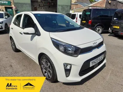 Used Kia Picanto 2023 White Hatchback