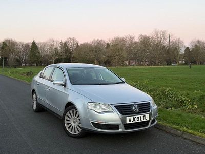 Silver Used 2009 VW Passat Highline Sedan | £1,995 (Fair price)