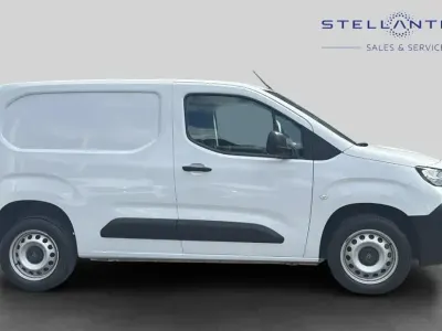 Used Peugeot Partner 129 HP (94 kW) 2024 White MPV