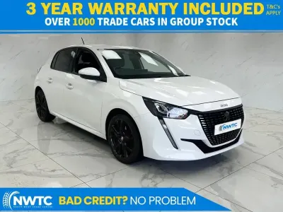 Used Peugeot 208 Allure Premium 75 HP (55 kW) 2021 White Hatchback