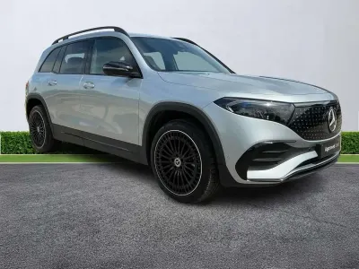Usado Mercedes EQB250+ Urban 139 kW (190 HP) 2025 Prateado SUV