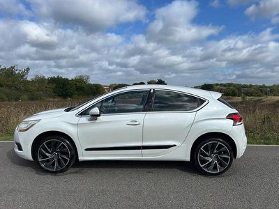 Used Citroën DS4 200 HP (147 kW) 2012 White Hatchback
