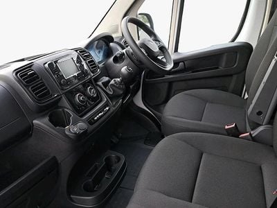 White New 2025 Peugeot Boxer Van | £24,697 (Good price)