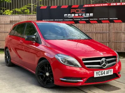 Begagnad Mercedes B180 109 HK (80 kW) 2014 Röd Minibuss