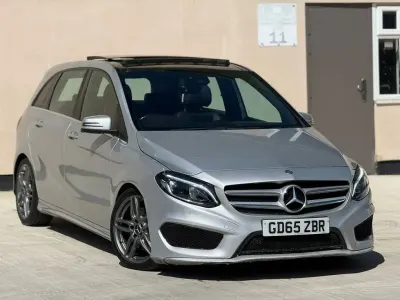Begagnad Mercedes B220 AMG line 2016 Silver Minibuss