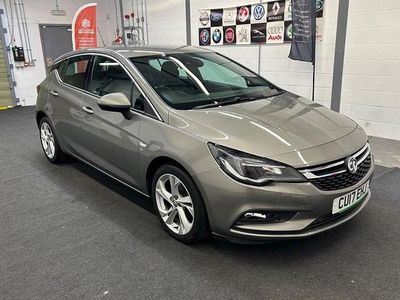 Used Vauxhall Astra SRi 150 HP (110 kW) 2017 Grey Hatchback