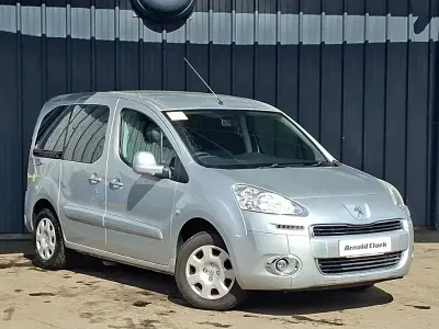 Begagnad Peugeot TePee S 92 HK (67 kW) 2015 Silver Kombi