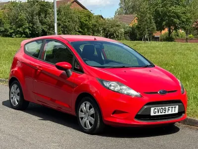 Second-hand Ford Fiesta Style 2009 Roșu Hatchback