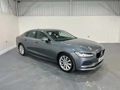 Used Volvo S90 Momentum 190 HP (139 kW) 2018 Grey Sedan