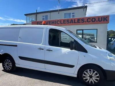Used Peugeot Expert 128 HP (94 kW) 2013 White Van