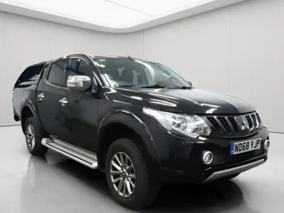 Used Mitsubishi L200 181 HP (133 kW) 2019 Black Pickup