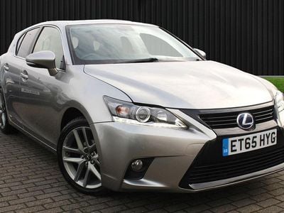 Lexus CT200h