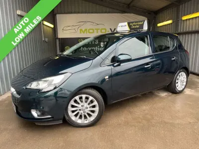Used Vauxhall Corsa 90 HP (66 kW) 2015 Green Hatchback