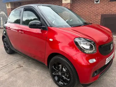 Used Smart ForFour Passion 71 HP (52 kW) 2015 Red Hatchback