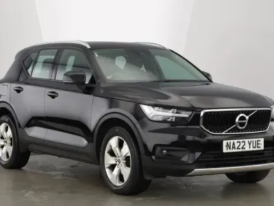 Used Volvo XC40 Momentum 163 HP (119 kW) 2022 Black SUV