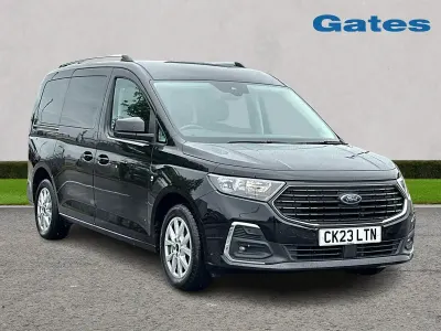 Used Ford Tourneo Titanium 122 HP (89 kW) 2023 Black Estate