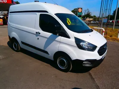 Used Ford Transit Custom 105 HP (77 kW) 2020 White Van