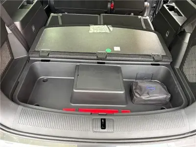 New MG MGS9 299 HP (219 kW) 2026 Grey SUV